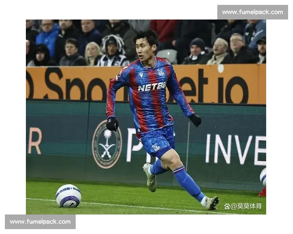 赛事直播中心全景直击全球体育精彩瞬间与热点赛事实时追踪新平台 - 副本 - 副本 - 副本 - 副本 (3)