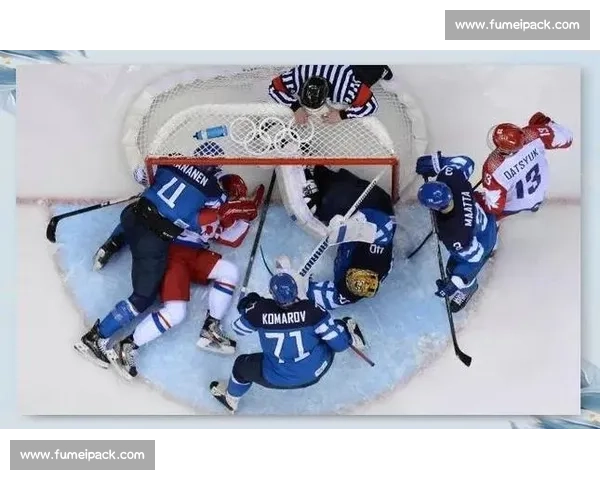 激烈对抗中的国际冰球赛精彩瞬间与战术解析 激烈对抗中的国际冰球赛精彩瞬间与战术解析