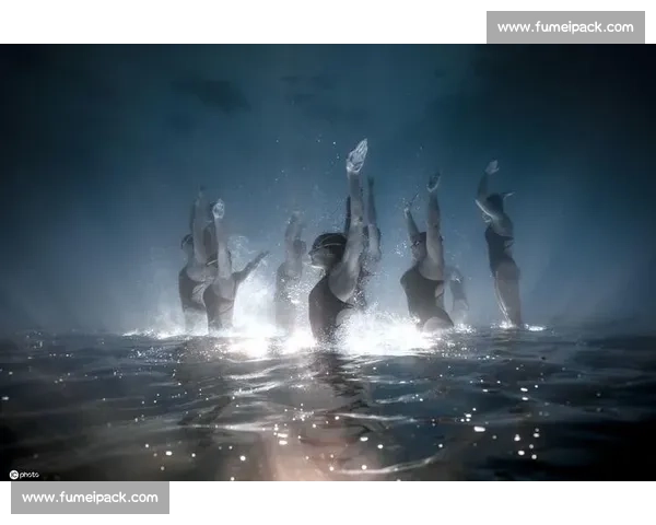 花样游泳：水中舞蹈与艺术的完美结合展现运动之美 - 副本 - 副本 - 副本