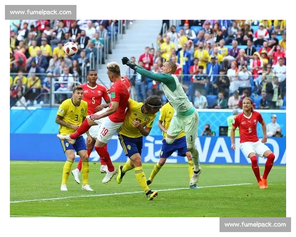 足球赛事极速直播全程跟踪精彩瞬间实时更新尽享每一场比赛的激烈对决 - 副本 - 副本 - 副本 (2)